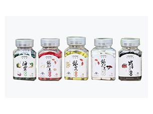 医药行业贴标机定制案例